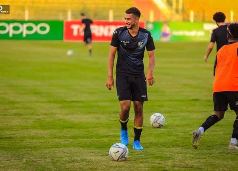 يوسف حسن يوسف حسن مهاجم منتخب مصر للشباب