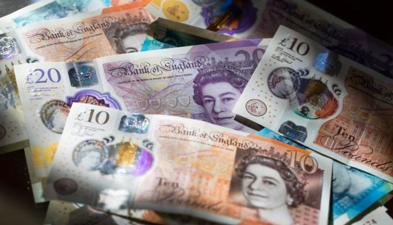 الاسترليني يواجه ضغوطا متزايدة