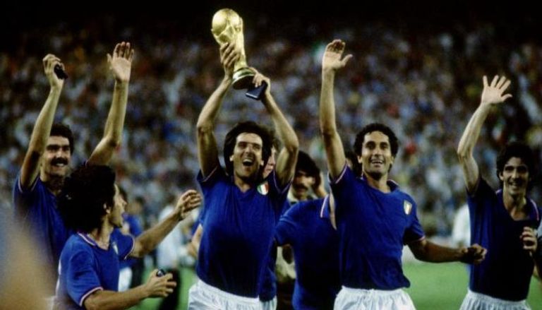 منتخب إيطاليا بطل مونديال 1982