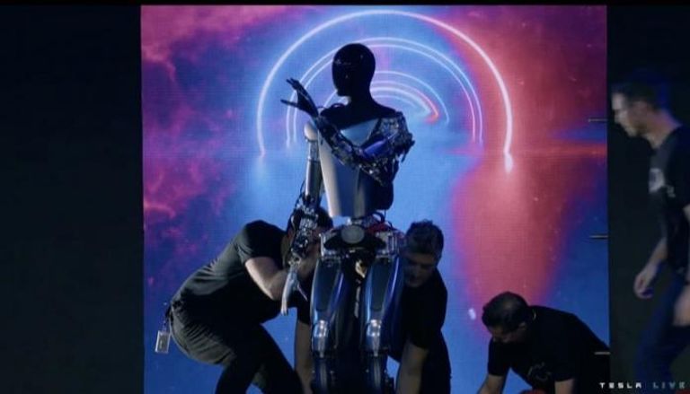 شاحنة تسلا على المريخ