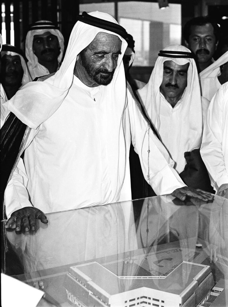 الشيخ راشد بن سعيد آل مكتوم