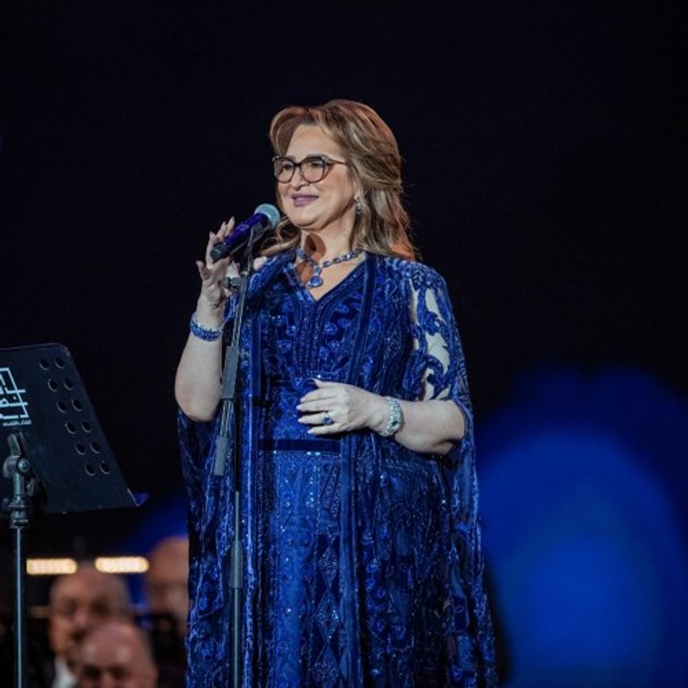 عزيزة جلال في حفل السعودية