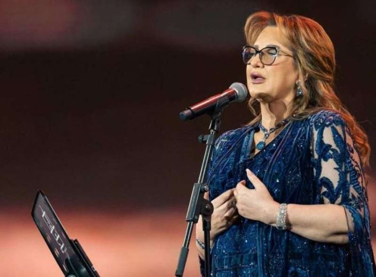 عزيزة جلال في حفل السعودية