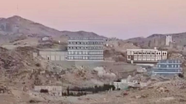 جنود للقوات الجنوبية في الخط الأمامي بجبهة الحد يافع