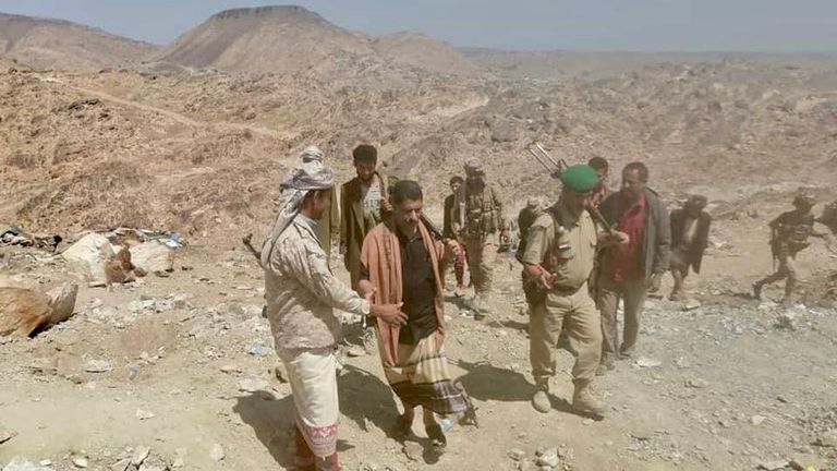 جنود للقوات الجنوبية في الخط الأمامي بجبهة الحد يافع