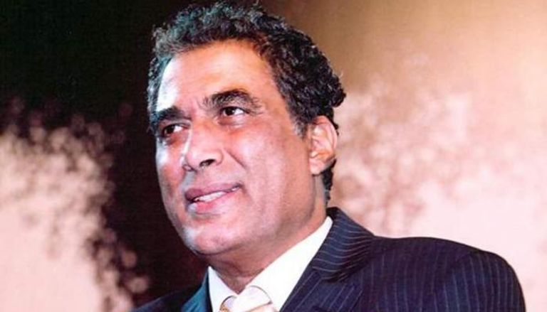 الكاتب محمد توفيق