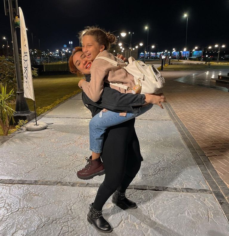 شريف منير وأسرته