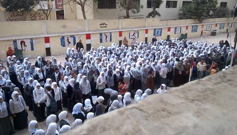 طالبات إحدى مدارس الإعدادي في مصر - أرشيفية