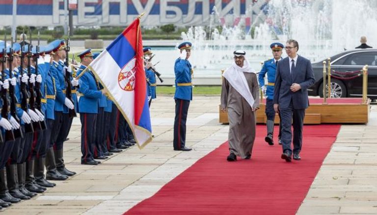 رئيس دولة الإمارات ونظيره الصربي