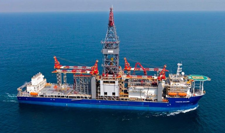 سفينة حفر تابعة لشركة إنرجيان في حقل كاريش للغاز حسن نصر الله