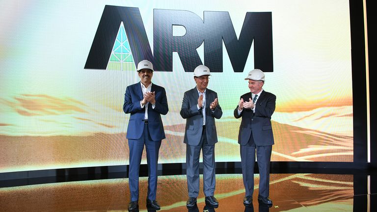 الشركة العربية لصناعة الحفارات(إيه أر إم) شركة أرامكو السعودية