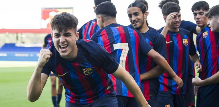 شباب برشلونة من مباراة برشلونة وإنتر ميلان في دوري أبطال أوروبا