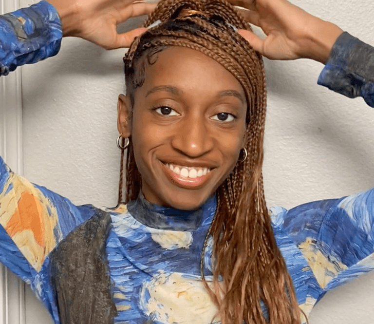 تصفيف الشعر من الأمور التي تحير الكثيرات مع تعاقب فصول السنة- أرشيفية