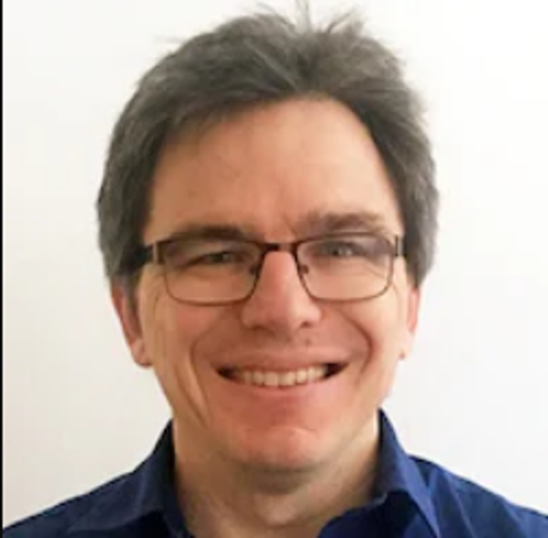 مارك هانام اكتشاف ثقب أسود متذبذب