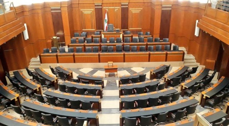 البرلمان اللبناني في جلسته السابقة لانتخاب رئيس للبلاد