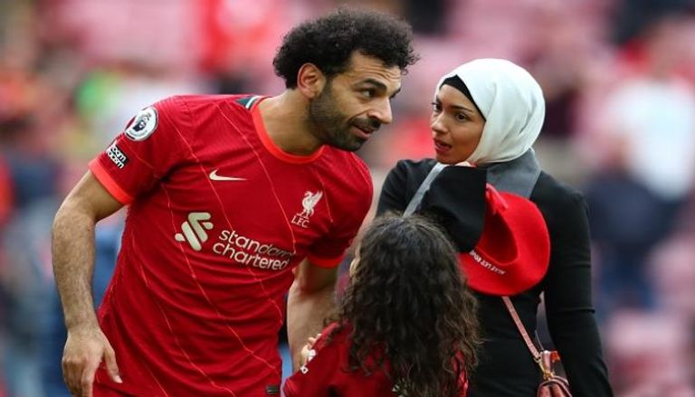 محمد صلاح وزوجته