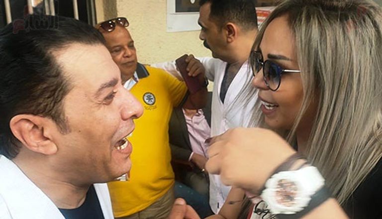سومة مع مصطفى كامل في انتخابات نقابة المهن الموسيقية المطربة المصرية سومة - أرشيفية