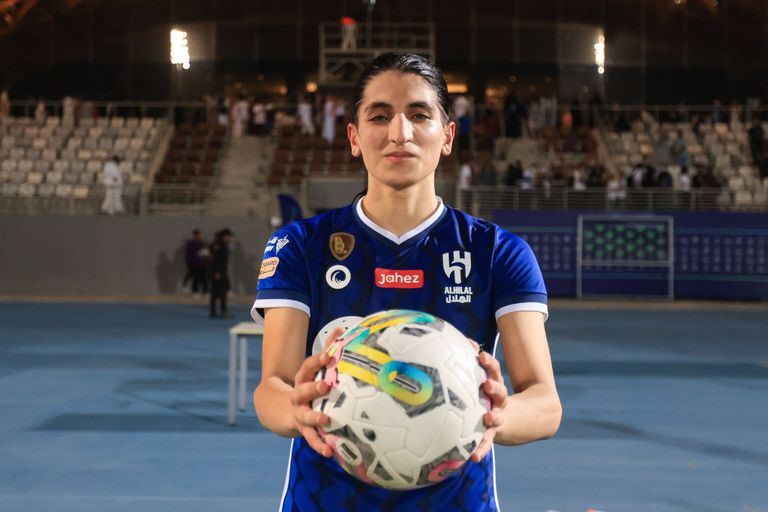 شوخان صالحي هدافة الدوري السعودي للسيدات من مباراة الهلال والشباب في الدوري السعودي للسيدات