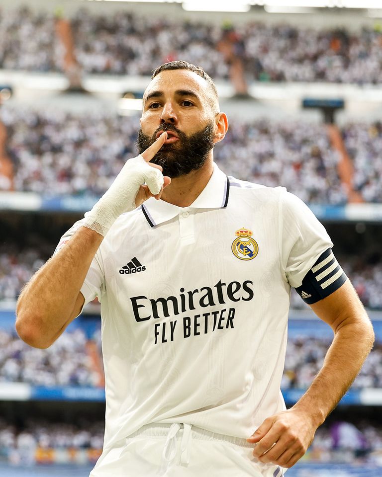 كريم بنزيما يقود ريال مدريد للتفوق على برشلونة في الكلاسيكو أنشيلوتي وتشافي في كلاسيكو ريال مدريد وبرشلونة