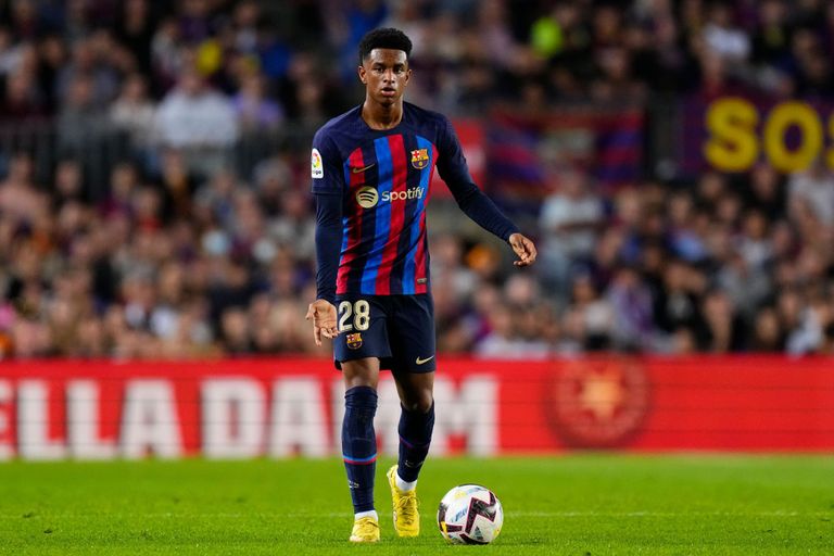 تشافي هرنانديز - مدرب برشلونة