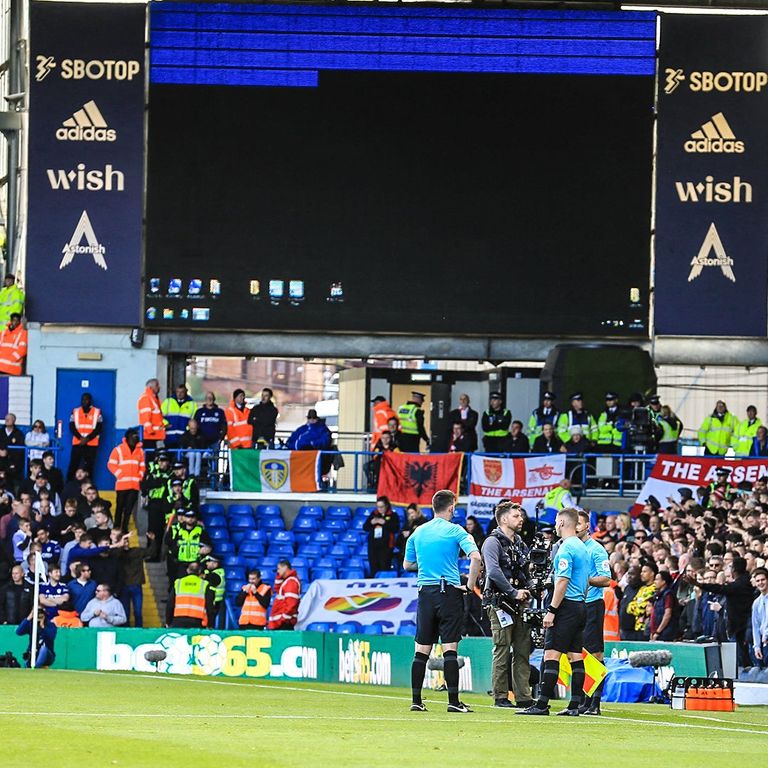 ليدز ضد أرسنال