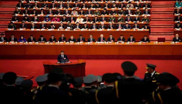 الرئيس شي يتحدث خلال الجلسة الافتتاحية للمؤتمر الوطني التاسع عشر للحزب الشيوعي 