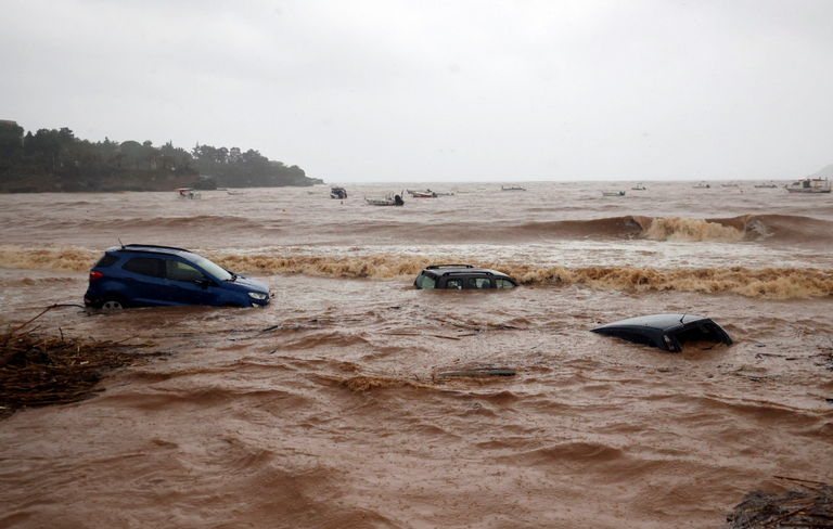 فيضانات جزيرة كريت