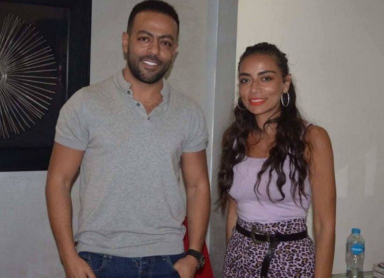 المطربة شيرين عبدالوهاب والمنتجة سارة الطباخ