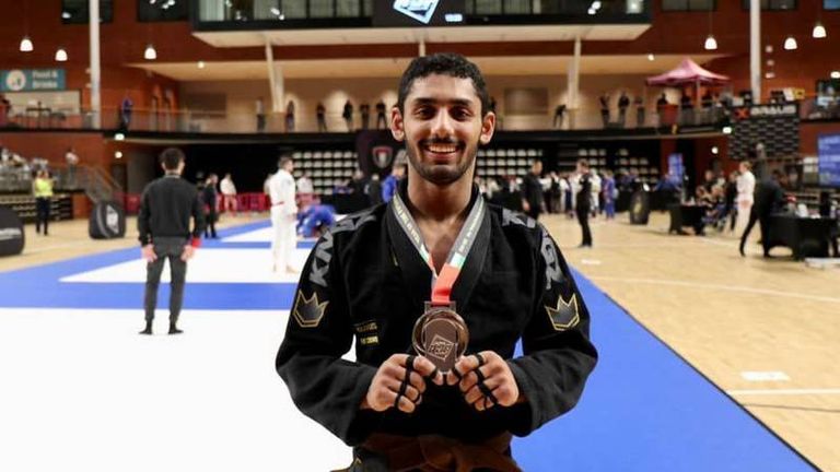 سلطان العويس