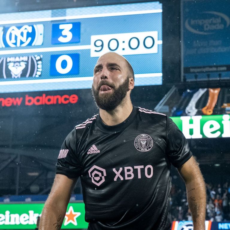 جونزالو هيجوايين جونزالو هيجواين