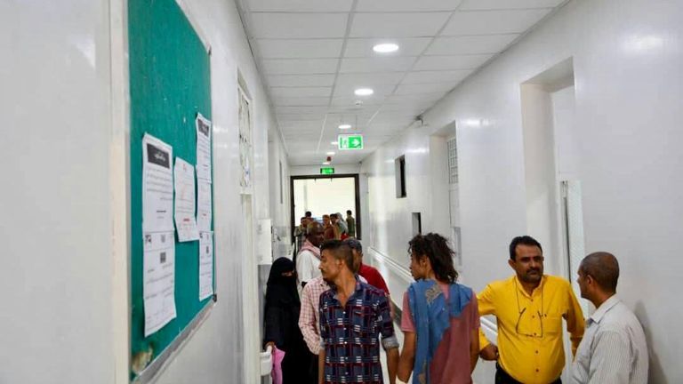 أطفال اليمن يعانون