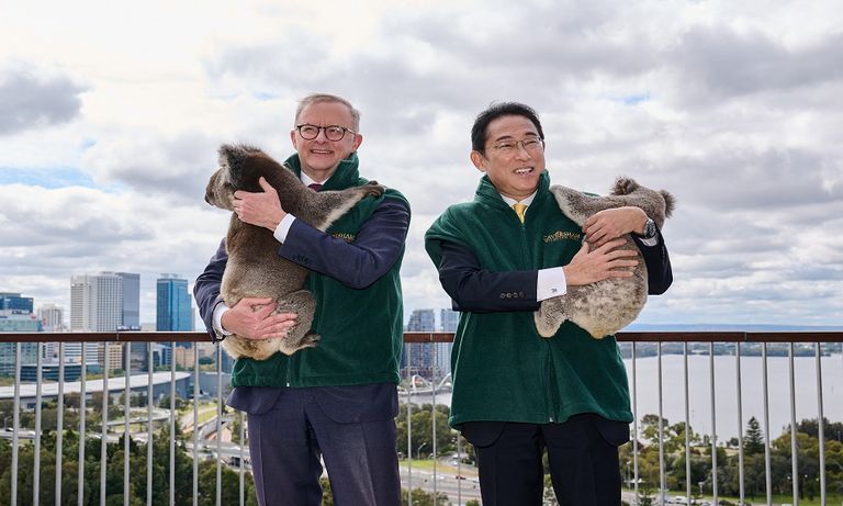 مراسم استقبال مميزة لرئيس وزراء اليابان في أستراليا- الفرنسية