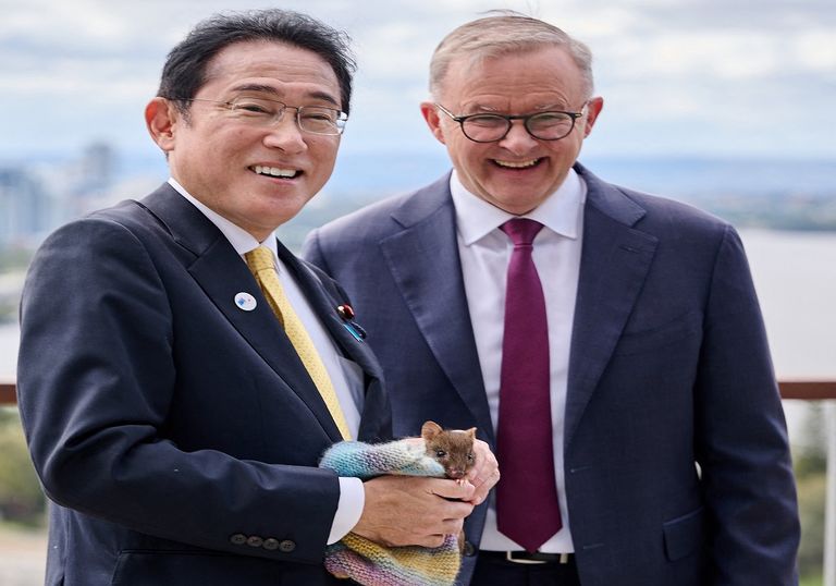 مراسم استقبال مميزة لرئيس وزراء اليابان في أستراليا- الفرنسية