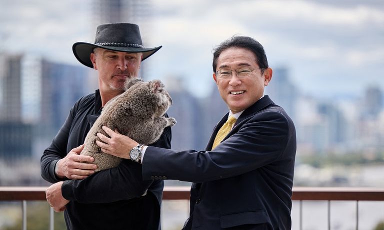 مراسم استقبال مميزة لرئيس وزراء اليابان في أستراليا- الفرنسية