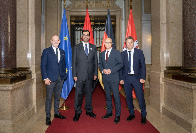 أول شحنة من الأمونيا الإماراتية تصل ألمانيا