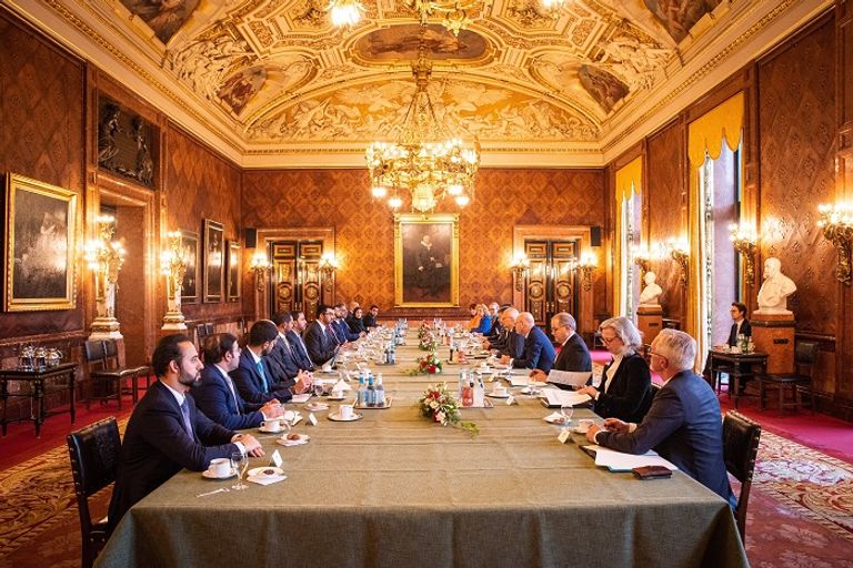 أول شحنة من الأمونيا الإماراتية تصل ألمانيا