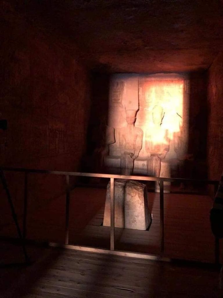 تعامد الشمس بمعبد أبو سمبل