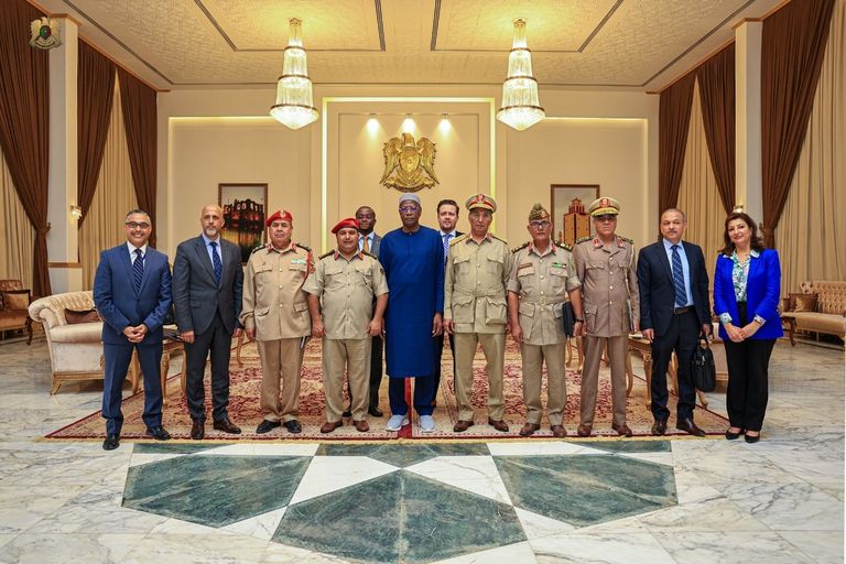 حفتر يستقبل باثيلي بمكتبه ببنغازي