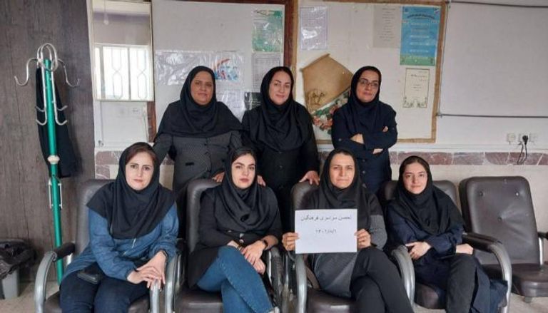 مشاركة معلمات في الاحتجاجات الإيرانية