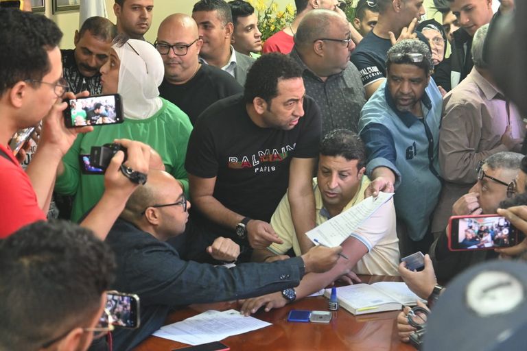 المطرب المصري مصطفى كامل - أرشيفية