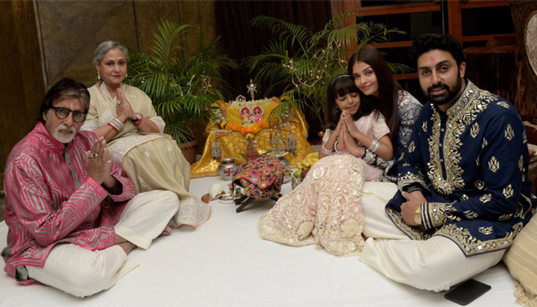 إضاءة المصابيح والألعاب النارية أبرز طقوس عيد ديوالي