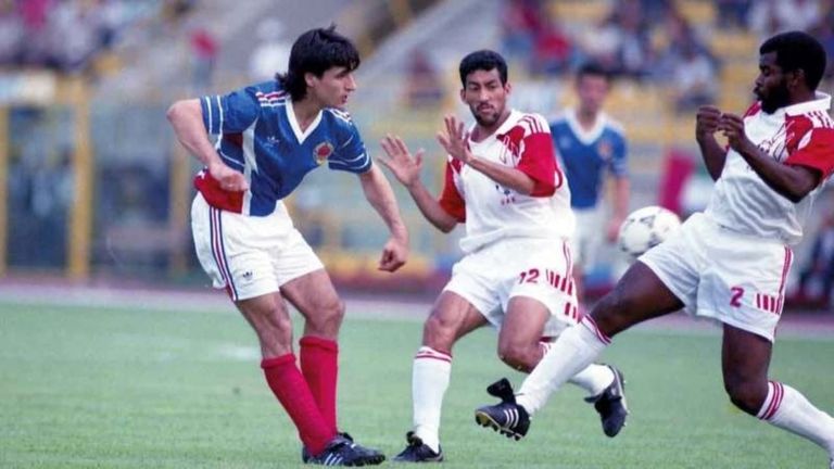 منتخب الإمارات في مونديال 1990 السوبر المصري في الإمارات - صورة أرشيفية