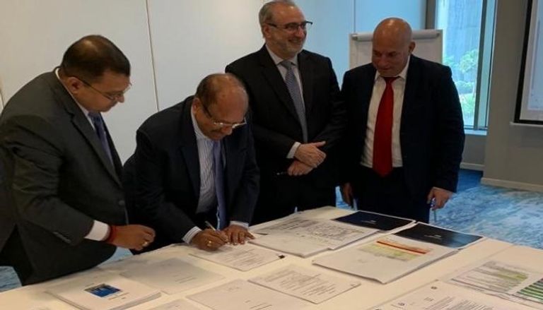 جانب من توقيع عقد بناء مقر السفارة الإسرائيلية الدائم بالبحرين