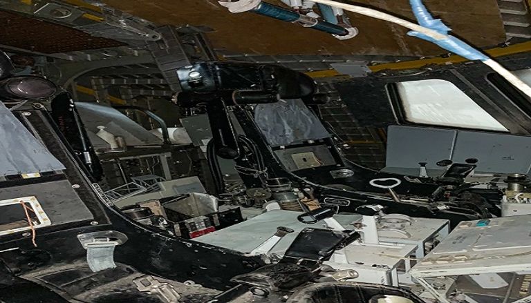 مكوك روسي مهجور في مخزن بالصحراء