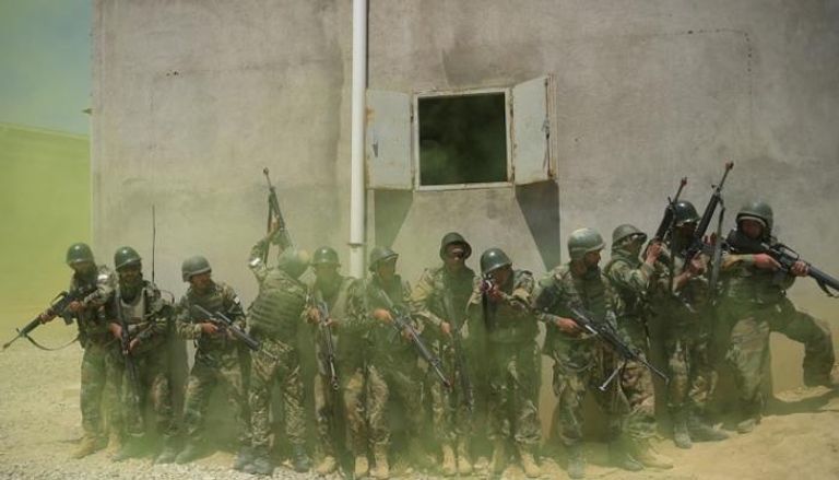 جنود بالجيش الوطني الأفغاني