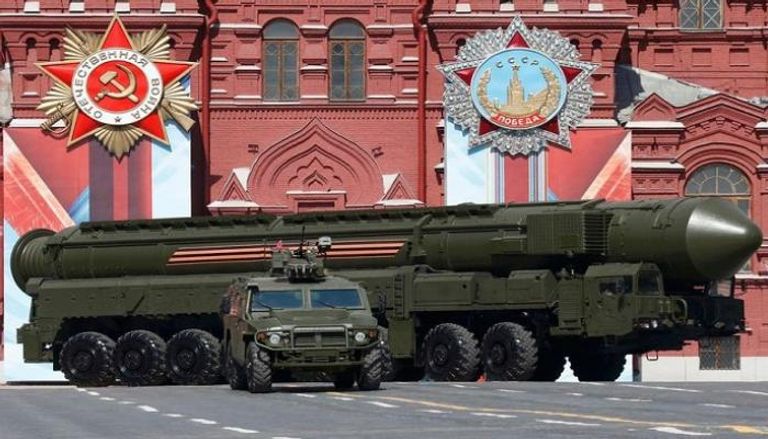 عرض روسي سابق للأسلحة النووية 