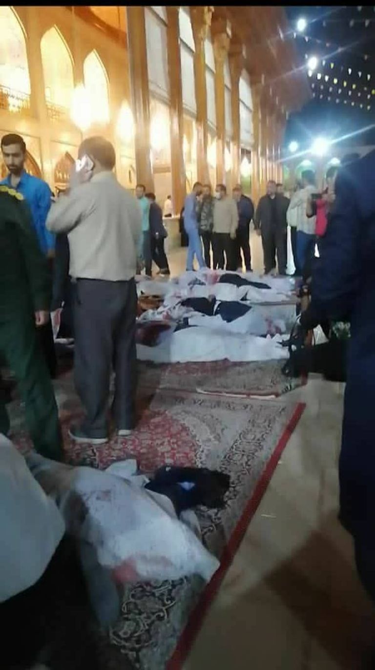 جثث لضحايا الحادث