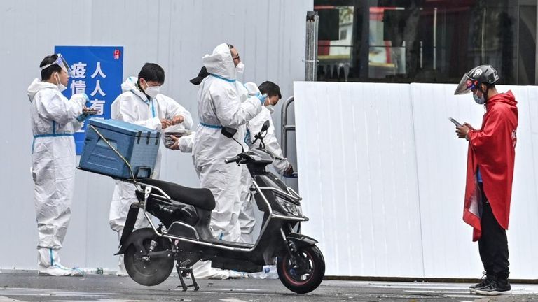 مصنع آيفون في الصين