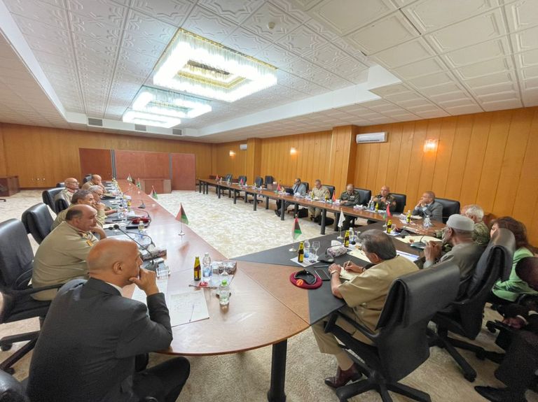 المبعوث الأممي مع لجنة 5+5