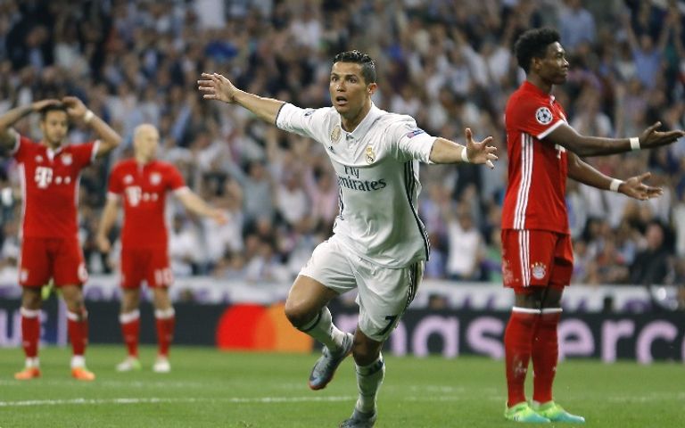 هاتريك رونالدو في بايرن كريستيانو رونالدو مع ريال مدريد